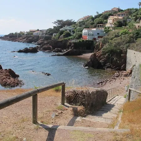 Appartement 3 Pieces Face A La Mer Antheor-Cap-Roux